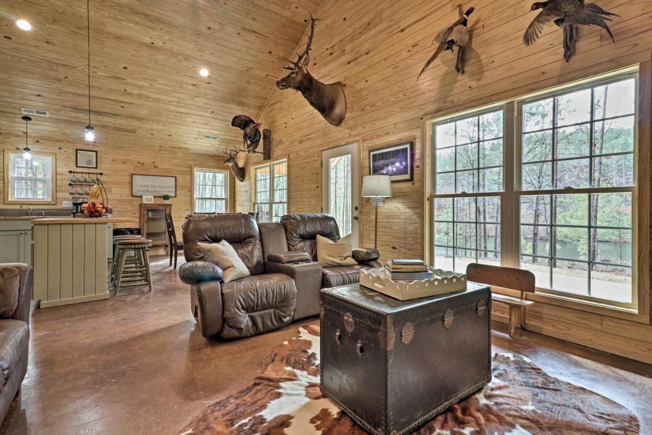 Peaceful Family Cabin On 10 Acres With Game Room! Heflin Eksteriør bilde