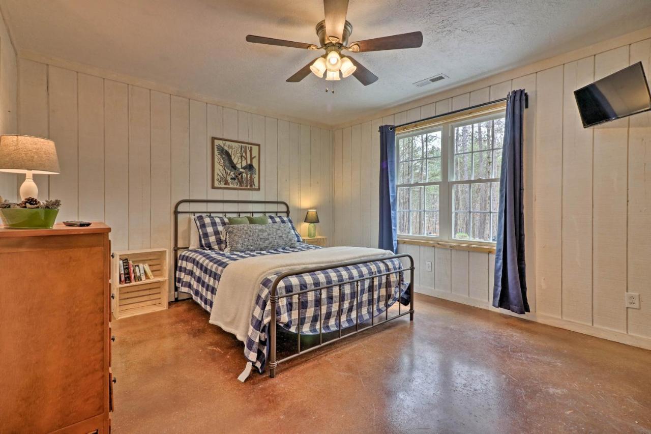 Peaceful Family Cabin On 10 Acres With Game Room! Heflin Eksteriør bilde